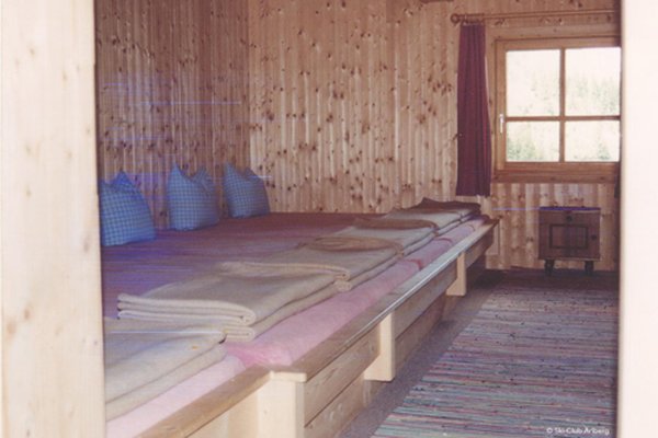 huette-lager.jpg